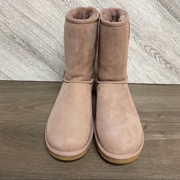 UGG | Classic Short II Boots In Dusk Size 9 NEW - Picture 3 of 10